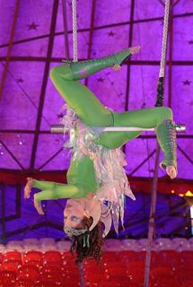 Natalia Oreiro feet photo thumbnail