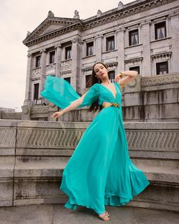 Natalia Oreiro feet photo thumbnail