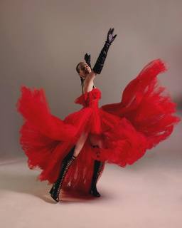 Natalia Oreiro feet photo thumbnail