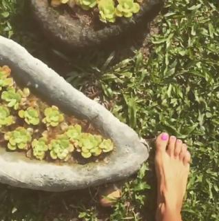 Natalia Paris feet photo 11