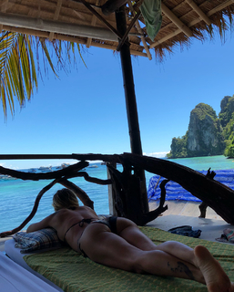 Natalia Paris feet photo 8