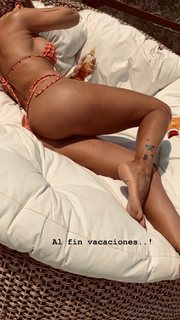 Natalia Paris feet photo 10