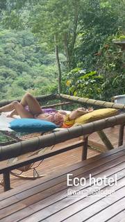 Natalia Paris feet photo 3