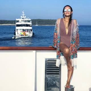 Natalia Reyes feet photo 18