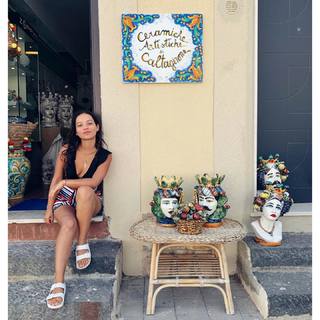 Natalia Reyes feet photo 4