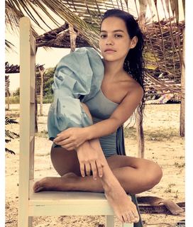 Natalia Reyes feet photo 16