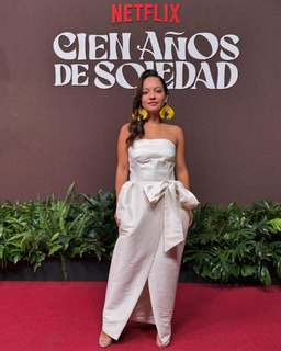 Natalia Reyes feet photo 15