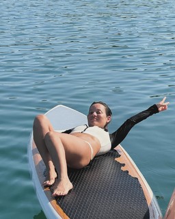 Natalia Reyes feet photo 11