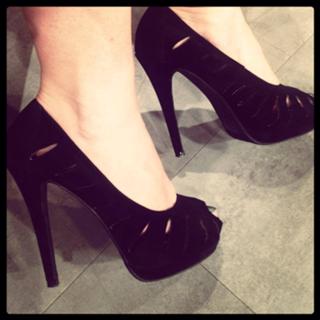 Natalia Rivera feet photo 10