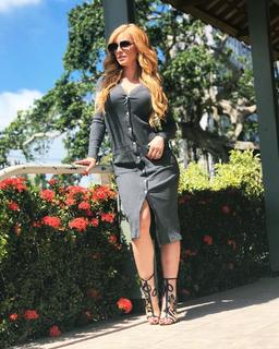 Natalia Rivera feet photo 5