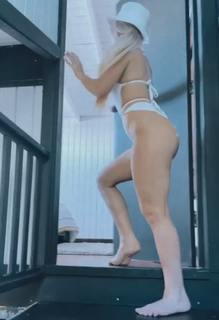 Natalia Rivera feet photo 10