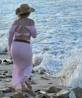 Natalia Rivera feet photo 2