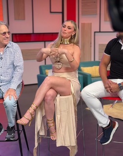 Natalia Rivera feet photo 1