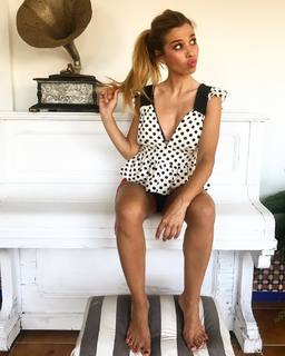 Natalia Rodríguez feet photo 1
