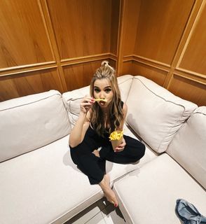 Natalia Rodríguez feet photo 4
