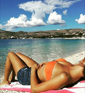 Natalia Siwiec feet photo thumbnail
