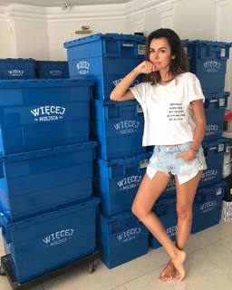 Natalia Siwiec feet photo thumbnail