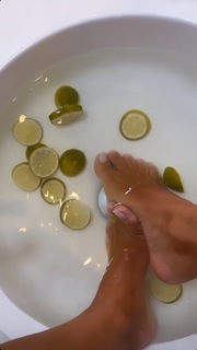 Natalia Siwiec feet photo thumbnail