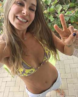 Natalia Streignard feet photo 8