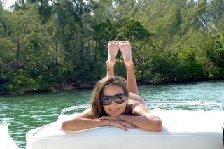 Natalia Streignard feet photo 1