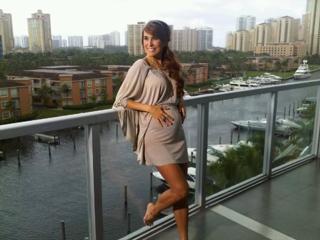 Natalia Streignard feet photo 5