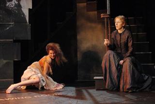 Natalia Tena feet photo thumbnail