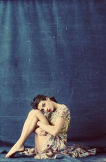 Natalia Tena feet photo thumbnail