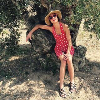 Natalia Tena feet photo thumbnail