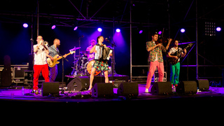 Natalia Tena feet photo thumbnail