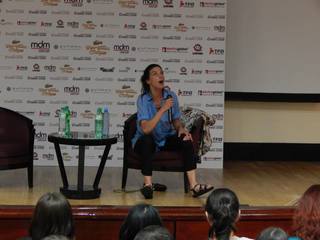 Natalia Tena feet photo thumbnail