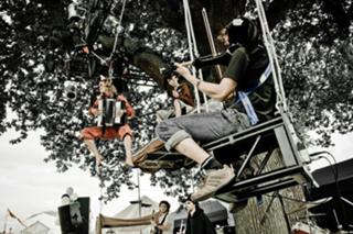 Natalia Tena feet photo thumbnail