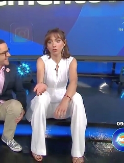 Natalia Téllez feet photo thumbnail