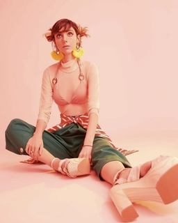 Natalia Téllez feet photo thumbnail