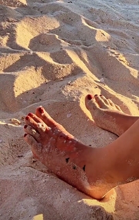 Natalia Valenzuela feet photo 8