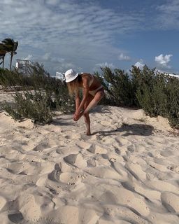 Natalia Valenzuela feet photo 9