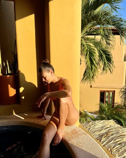 Natalia Valenzuela feet photo 4