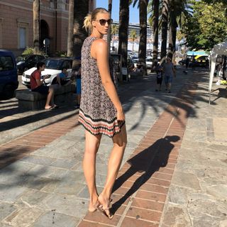 Natalia Vieru feet photo thumbnail