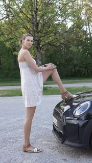 Natalia Vieru feet photo thumbnail