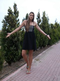Natalia Vieru feet photo thumbnail