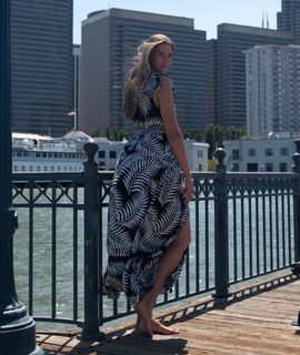 Natalia Vieru feet photo thumbnail