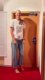 Natalia Vieru feet photo thumbnail
