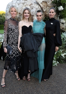 Natalia Vodianova feet photo thumbnail