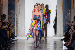 Natalia Vodianova feet photo thumbnail