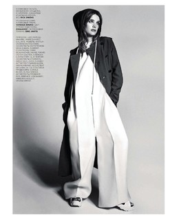 Natalia Vodianova feet photo thumbnail