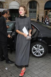 Natalia Vodianova feet photo thumbnail