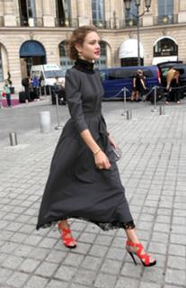 Natalia Vodianova feet photo thumbnail