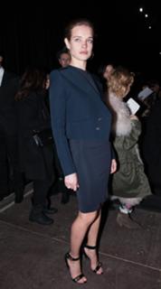 Natalia Vodianova feet photo thumbnail