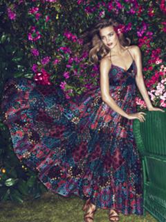 Natalia Vodianova feet photo thumbnail