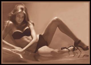 Natalia Vodianova feet photo thumbnail