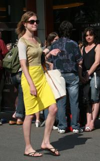 Natalia Vodianova feet photo thumbnail